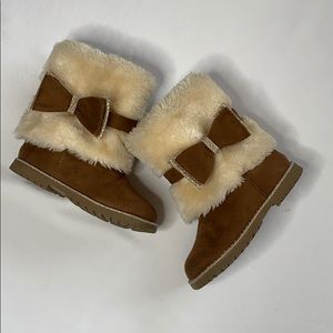Girls boots (brown/cream) size 7